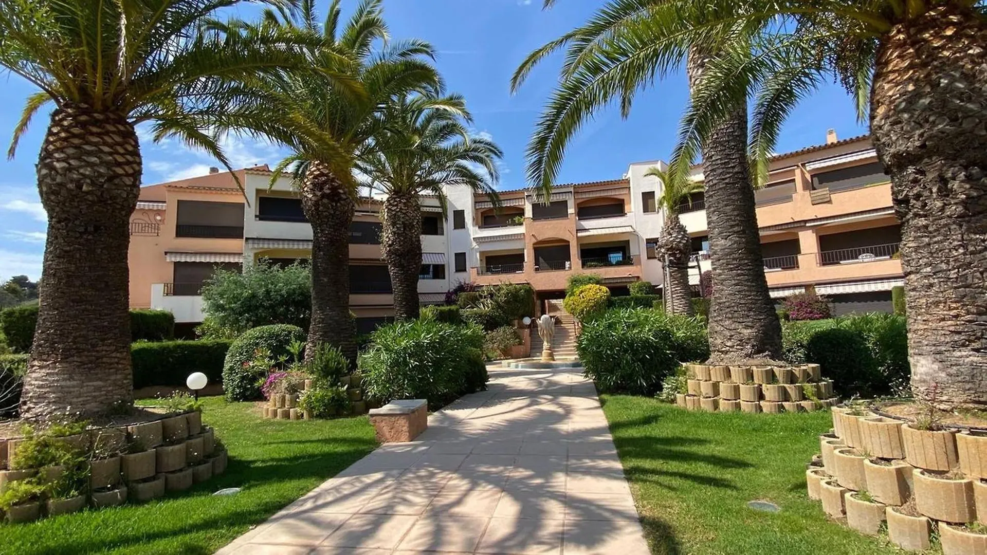 Les Terrasse De La Mer Les Issambres